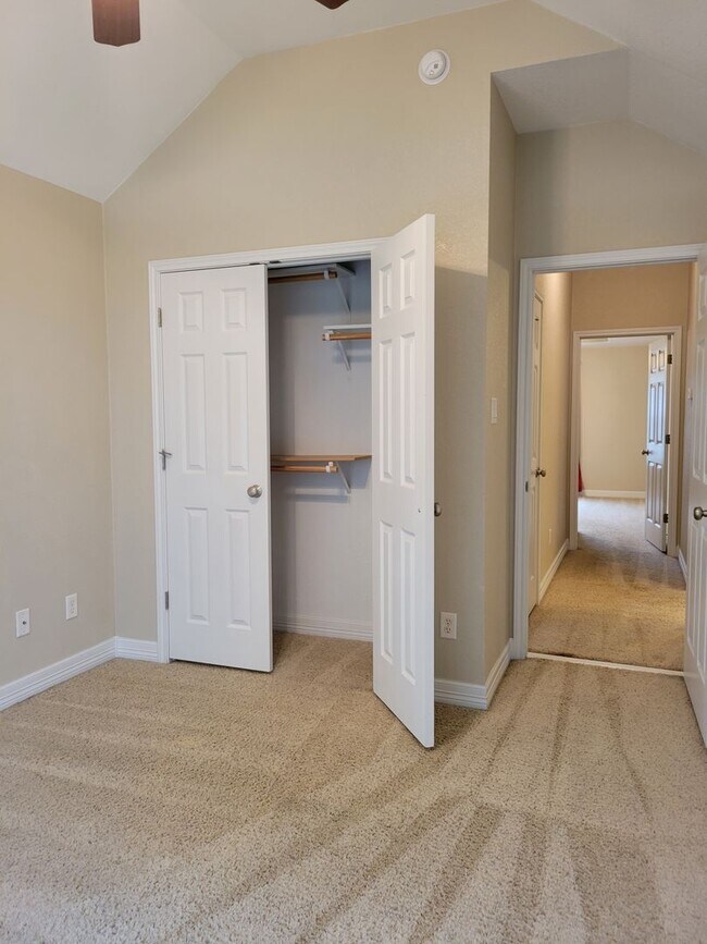 Building Photo - 2501 Leatherwood Dr