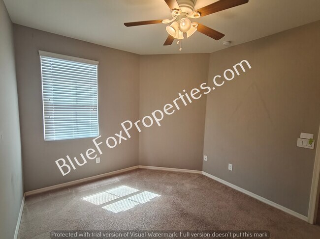 Building Photo - 12855 N Oak Creek Dr