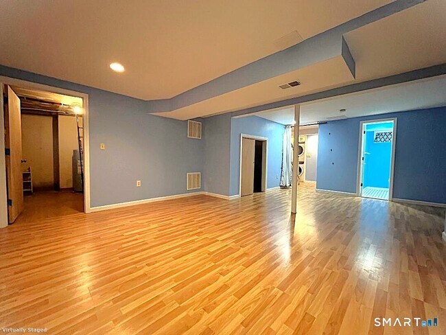 Building Photo - 24 Thorne Rd