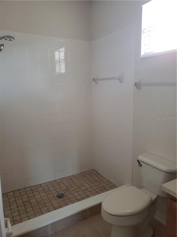 Building Photo - 10325 Manderley Way