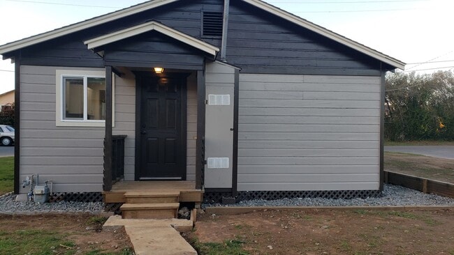 Building Photo - New Single-Family Home in McKinleyville- P...
