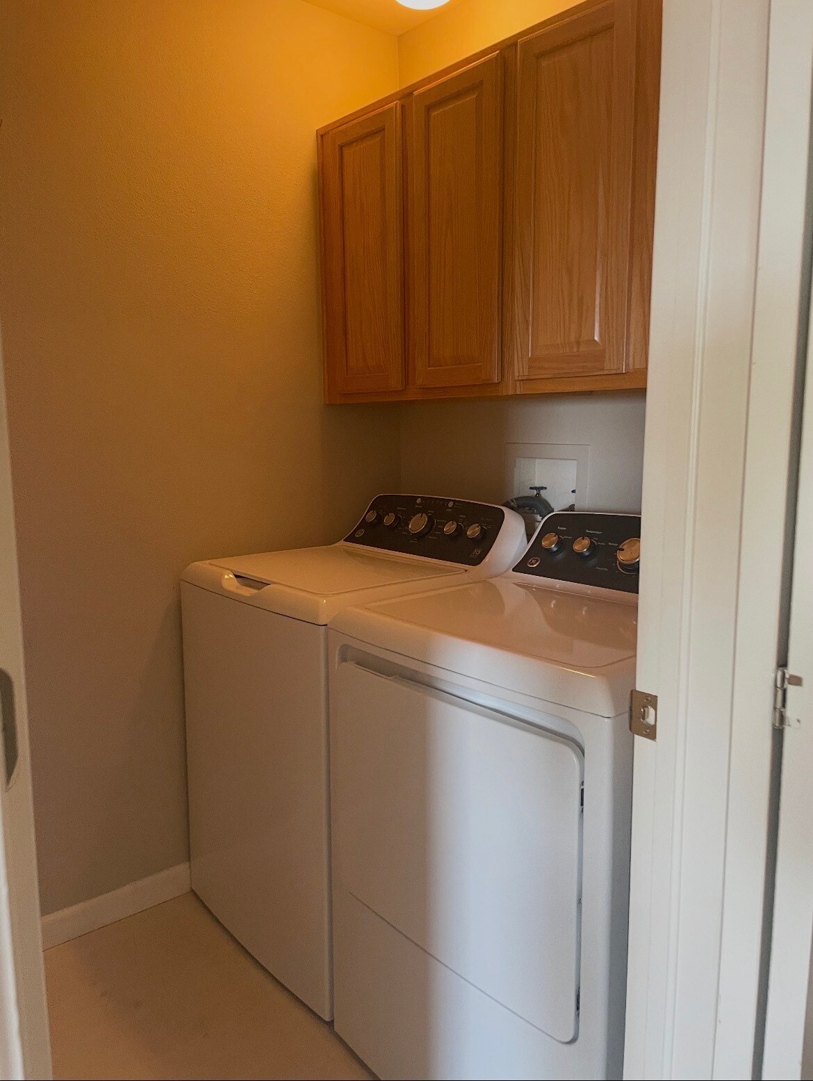 Laundry Room - 4286 S Eldridge St