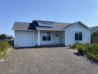 Building Photo - 1266 Fairwood Dr SW
