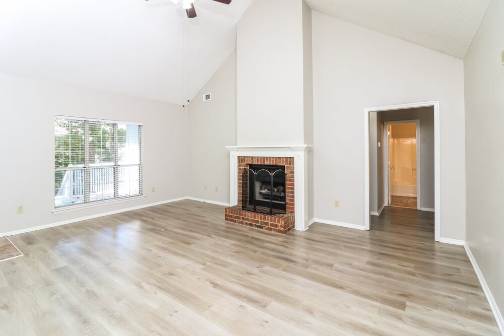 Building Photo - 4034 Sharon Woods Dr