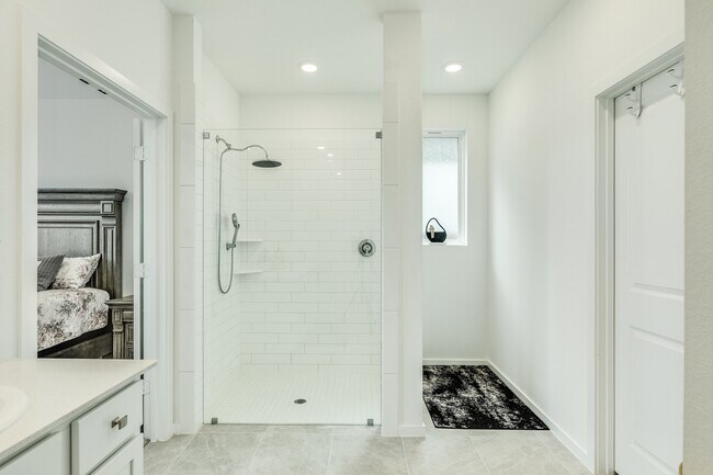 Building Photo - 2618 Jasper Oaks Dr