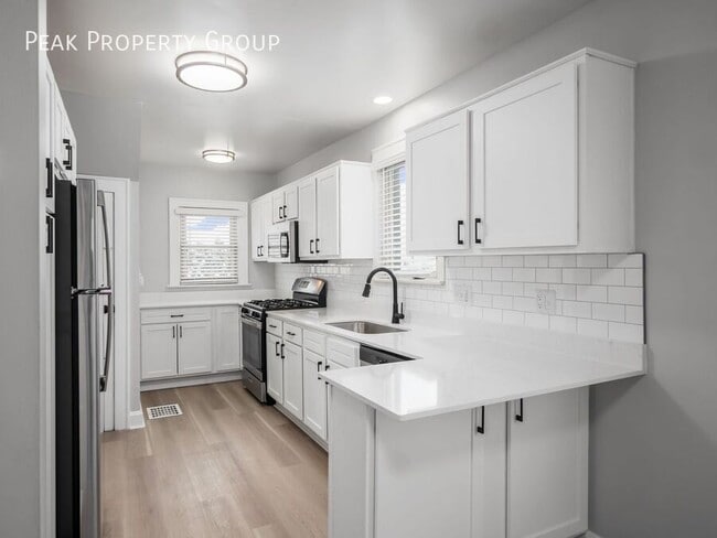 Building Photo - 1000 King Ave