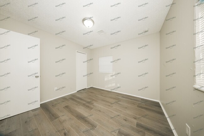 Building Photo - 3316 SW 51st St