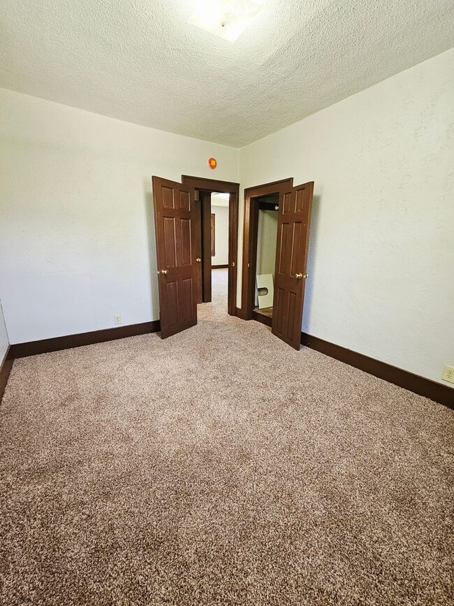 Building Photo - 4 BED | 1 BATH | SINGLE-FAMILY | NORTH | R...