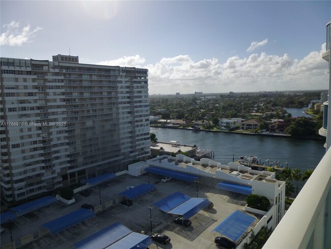 Building Photo - 1945 S Ocean Dr