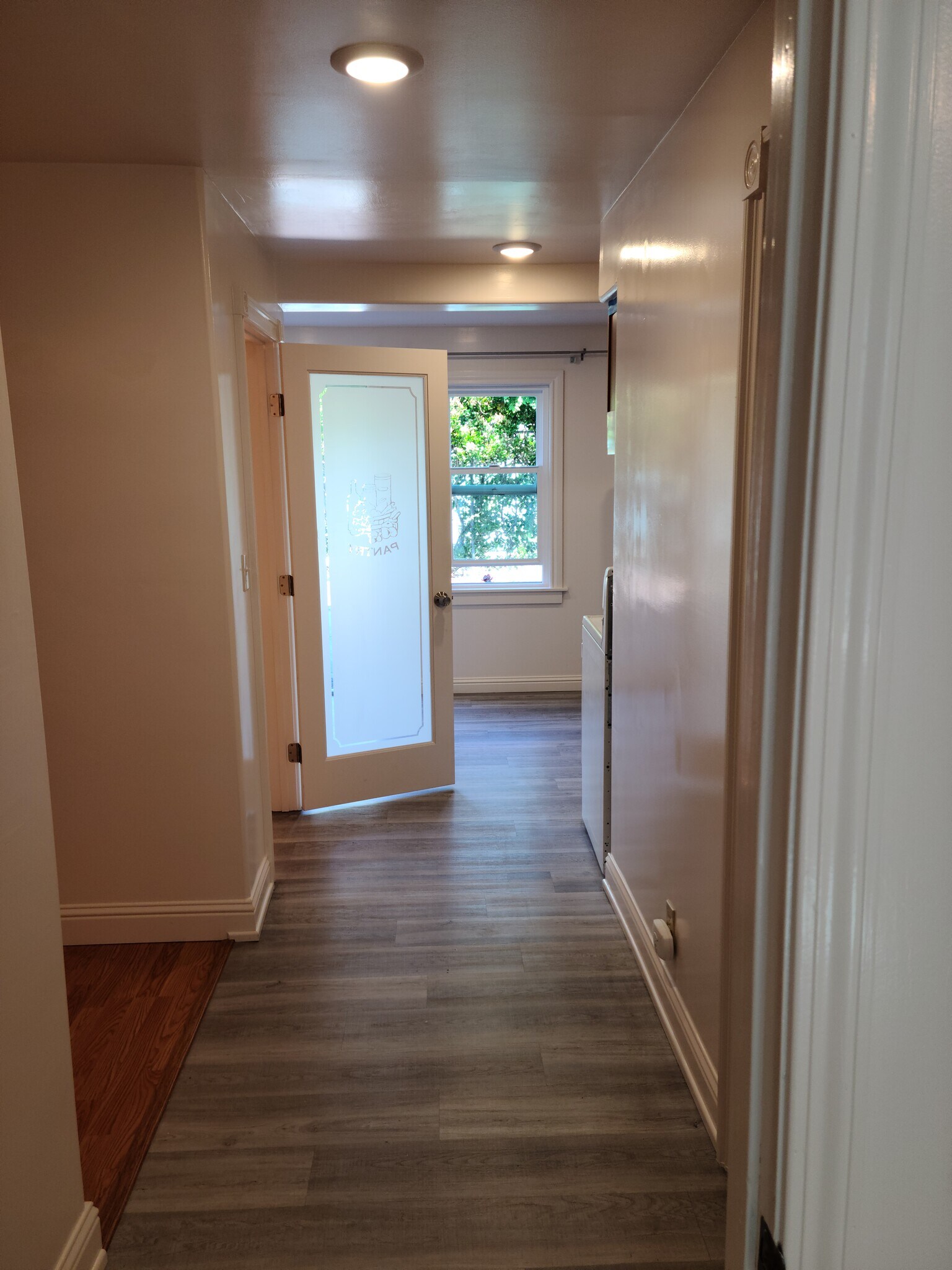 Building Photo - 611 Santa Clara Ave