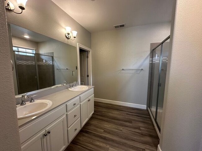 Building Photo - 1780 Dark Horse Rd