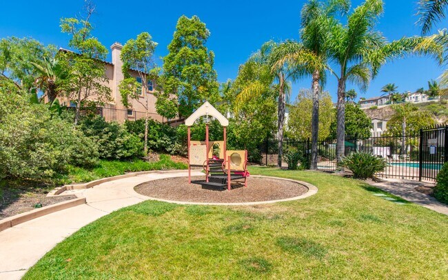Building Photo - 3 Bd Home in the San Raphael Gated Community!