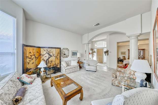 Building Photo - 2229 Fiero Dr