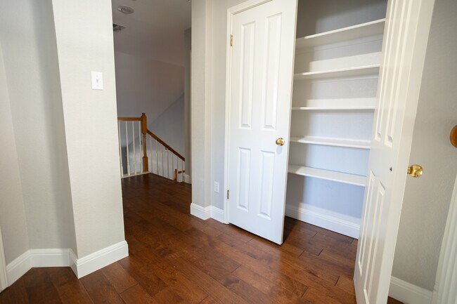 Building Photo - 1801 Dapplegrey Ln