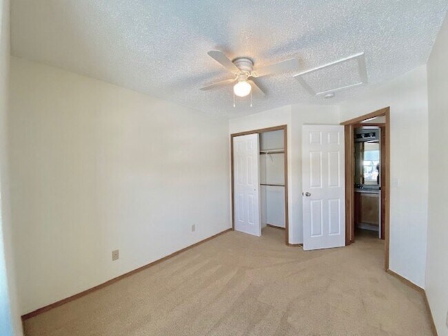 Building Photo - Spacious Briargate 4 Bedroom/3.5 Bathroom Home with huge Yard