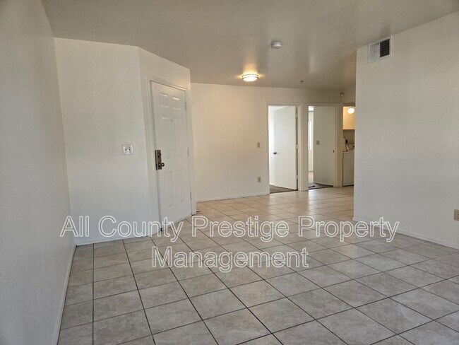 Building Photo - 16033 N 25th St