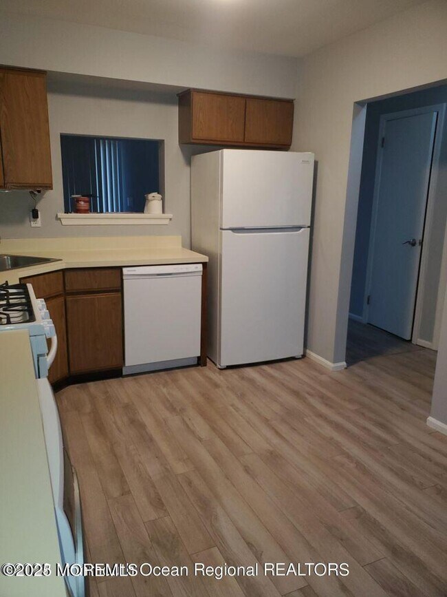 Building Photo - 506 Santa Anita Ln