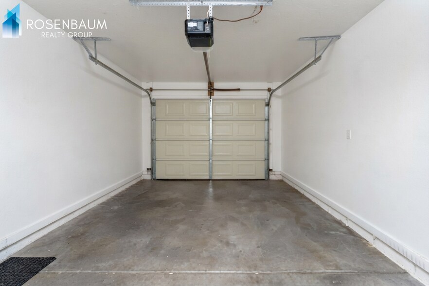 Building Photo - Charming 2-bedroom, 2-bath residence in the heart of Prescott Valley, AZ!