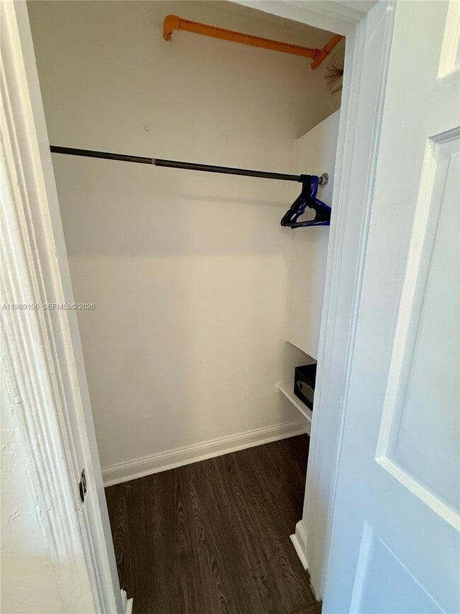 Building Photo - 1542 Jefferson Ave