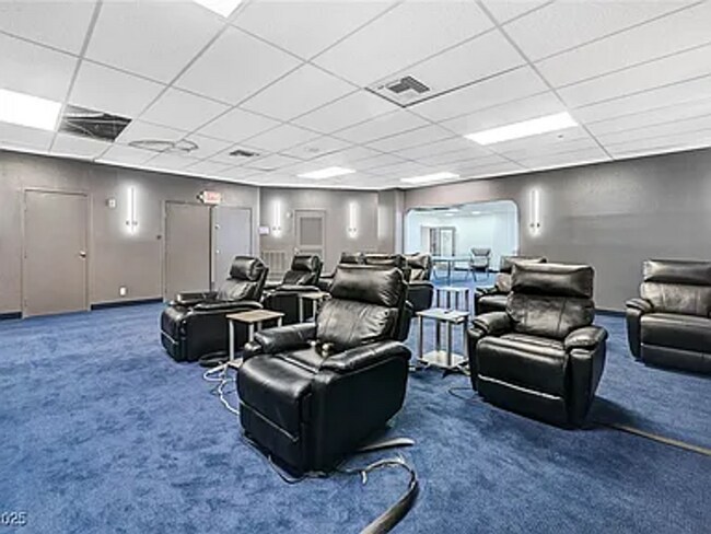 Building Photo - Enjoy resort-style living in this 2 Bed 2 Bath Condo with Stunning Strip Views in the Wimbledon C...