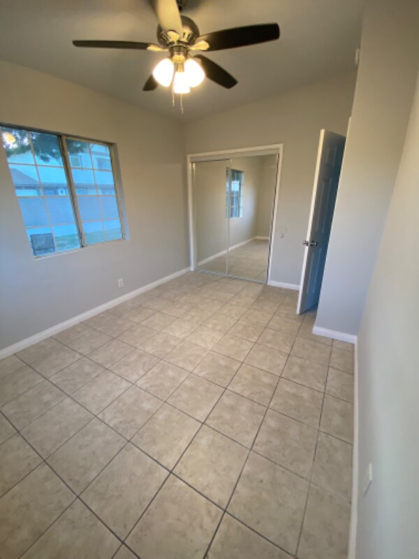 Building Photo - 9142 Walnut St