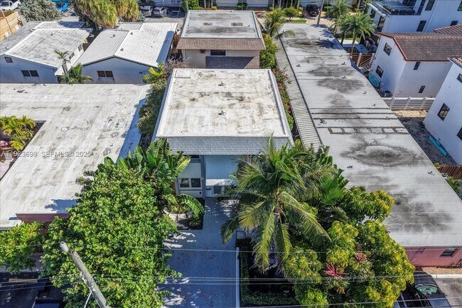 Building Photo - 348 Palm St