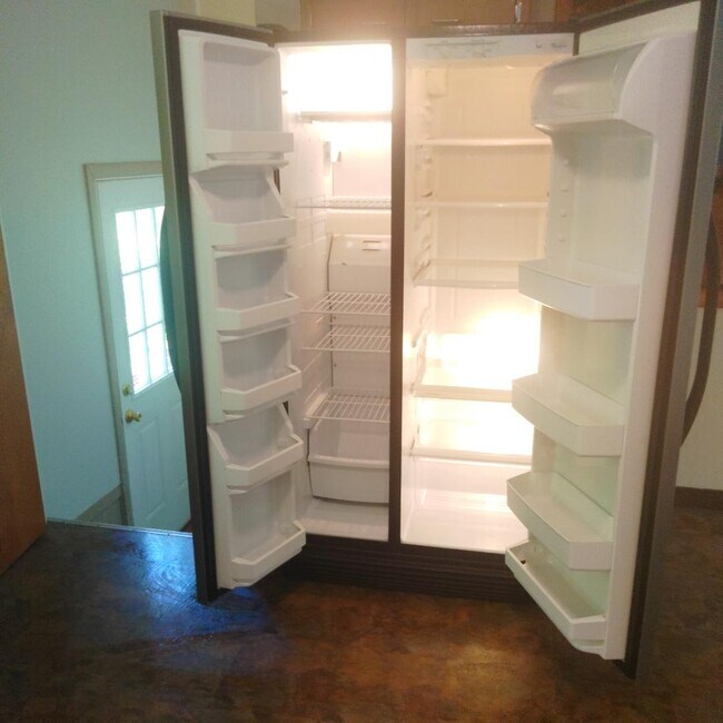 Building Photo - 1125 Walker Ave