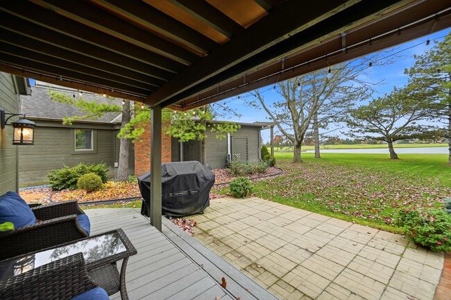 Building Photo - 8661 Craigston Ct