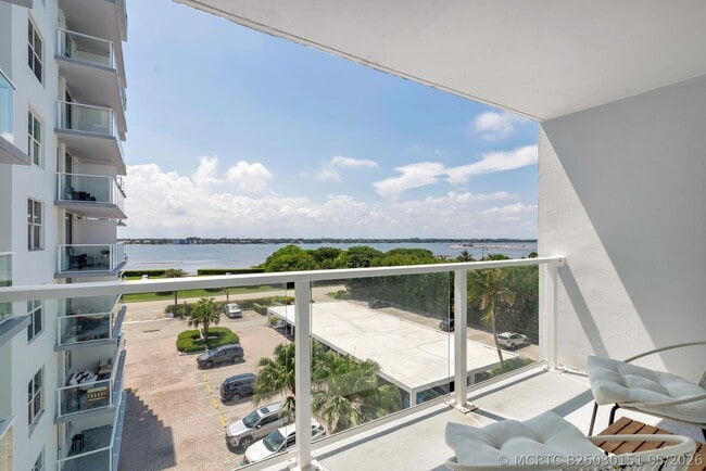 Building Photo - 3450 S Ocean Blvd