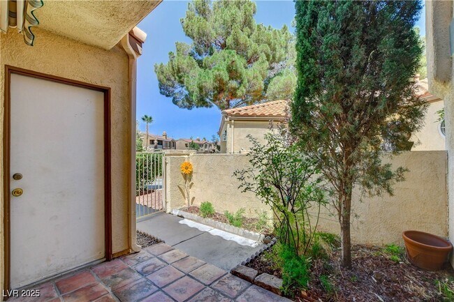 Building Photo - 5481 Painted Mirage Rd