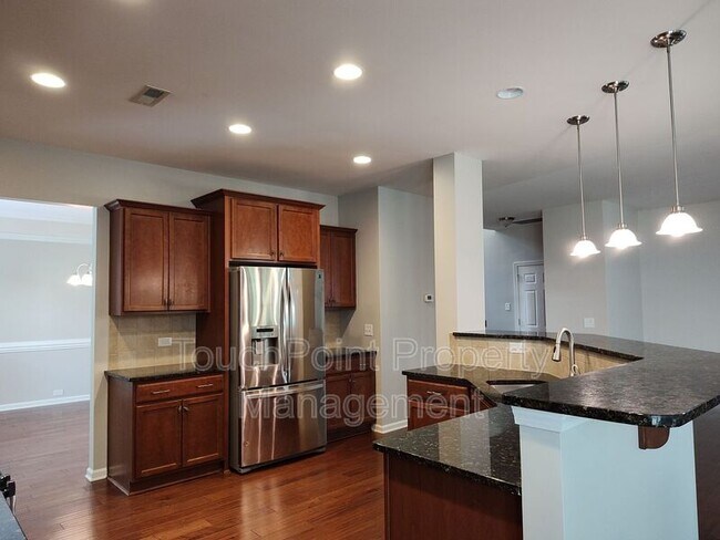 Building Photo - 8611 Burnside Ln