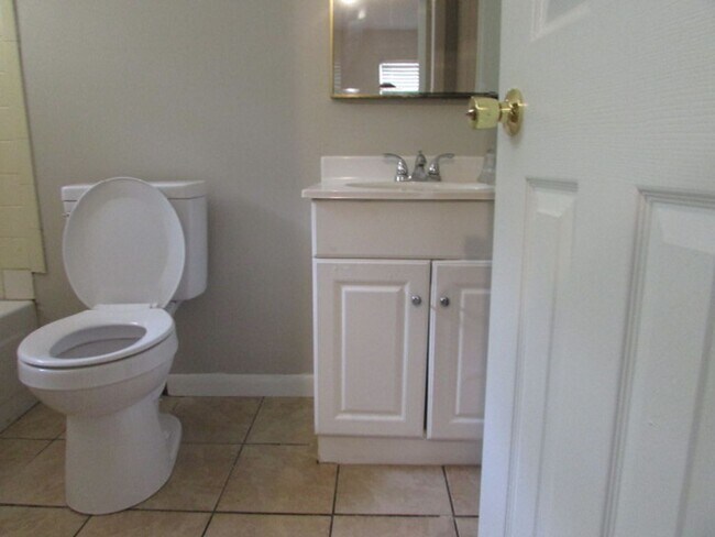 Building Photo - 2444 Derwent Dr