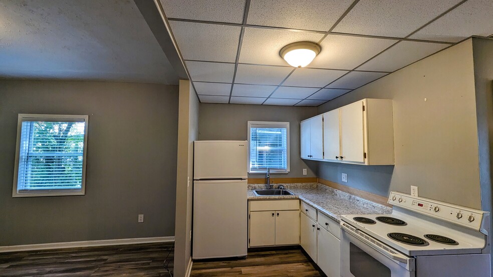 Building Photo - 714 Maple Oak Ln