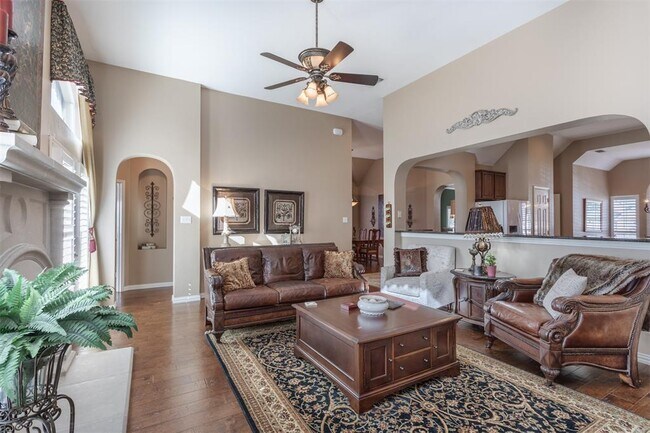 Building Photo - 8803 Falcon View Dr