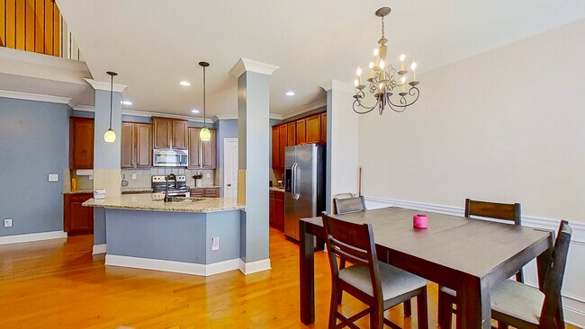 Building Photo - 9005 Battle Ct