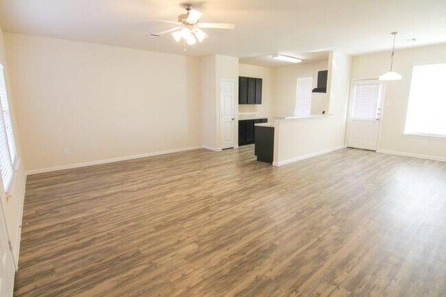 Building Photo - Bavaria - 12218 Gemma Ln, Houston, TX, 77044