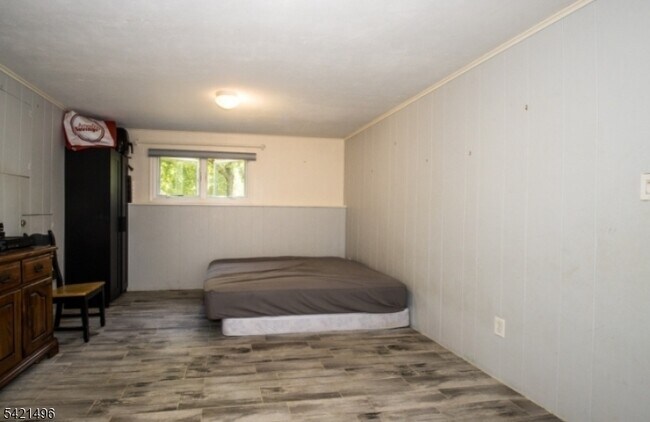 Building Photo - 4 Rumson Rd