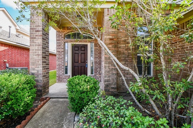 Primary Photo - 1905 Creek Run Dr