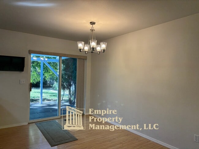 Building Photo - 2325 Aspen Way