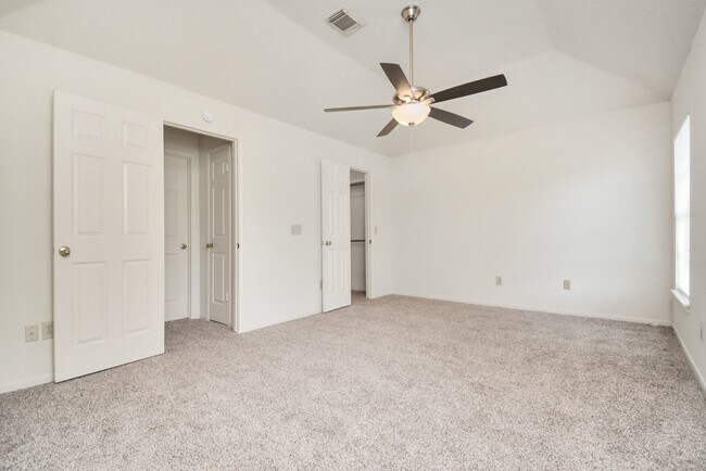 Building Photo - 17210 Colony Creek Dr