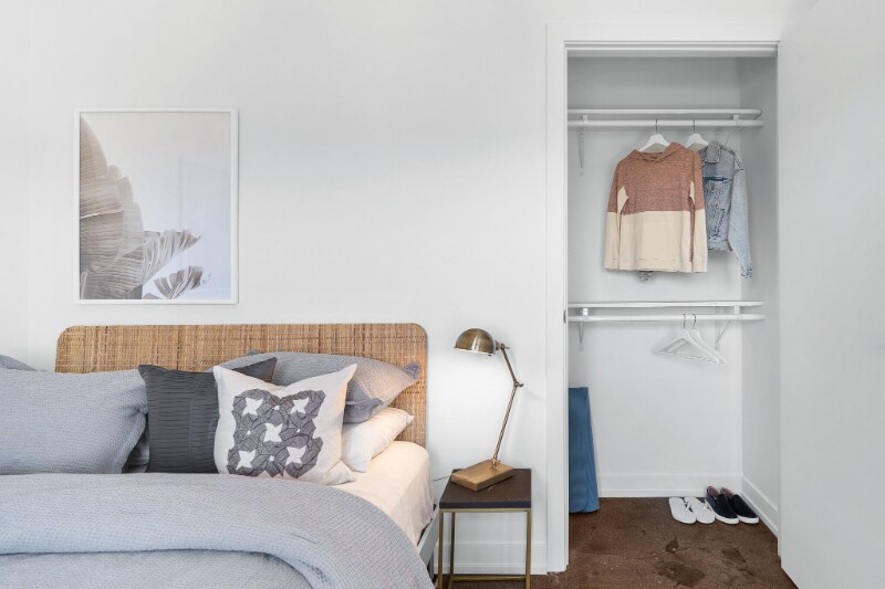 Building Photo - 1130 W Lawrence Ave