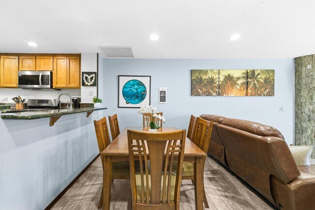 Building Photo - 731 Seacoast Dr