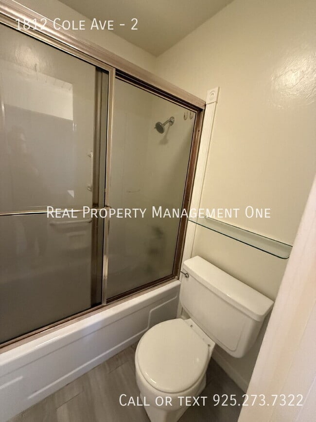 Building Photo - 1812 Cole Ave