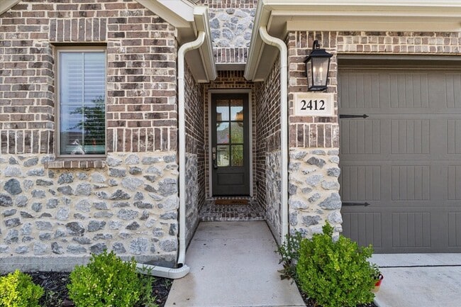 Building Photo - 2412 Bathwick Ln