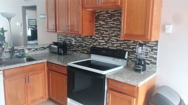 Building Photo - 89 Coleman St