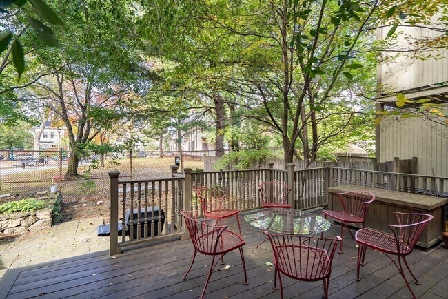 Building Photo - 35 Norris St