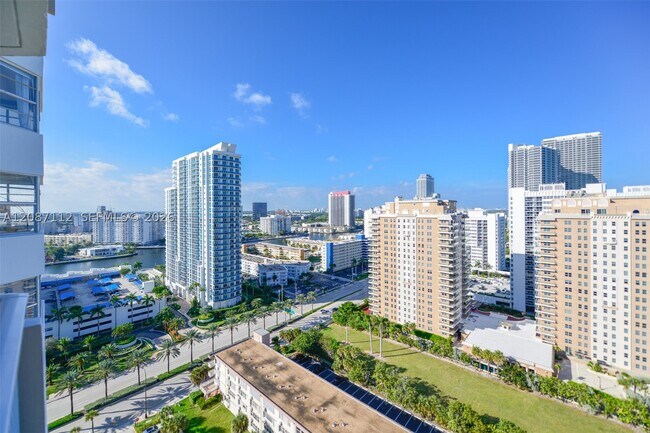 Building Photo - 1950 S Ocean Dr