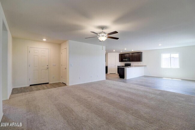 Building Photo - 1525 E Caballero Dr