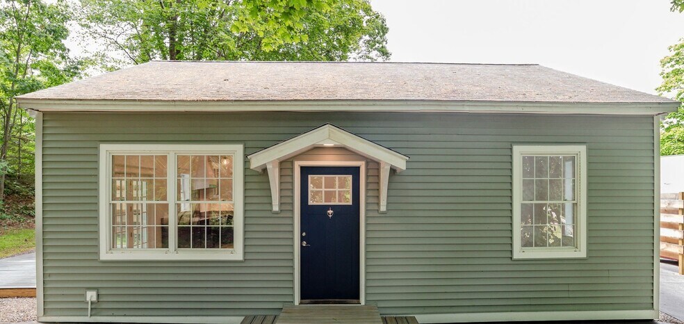 Building Photo - 732 Highland Ave