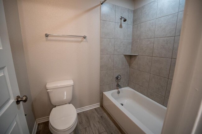 Building Photo - 252 Syrah Ct